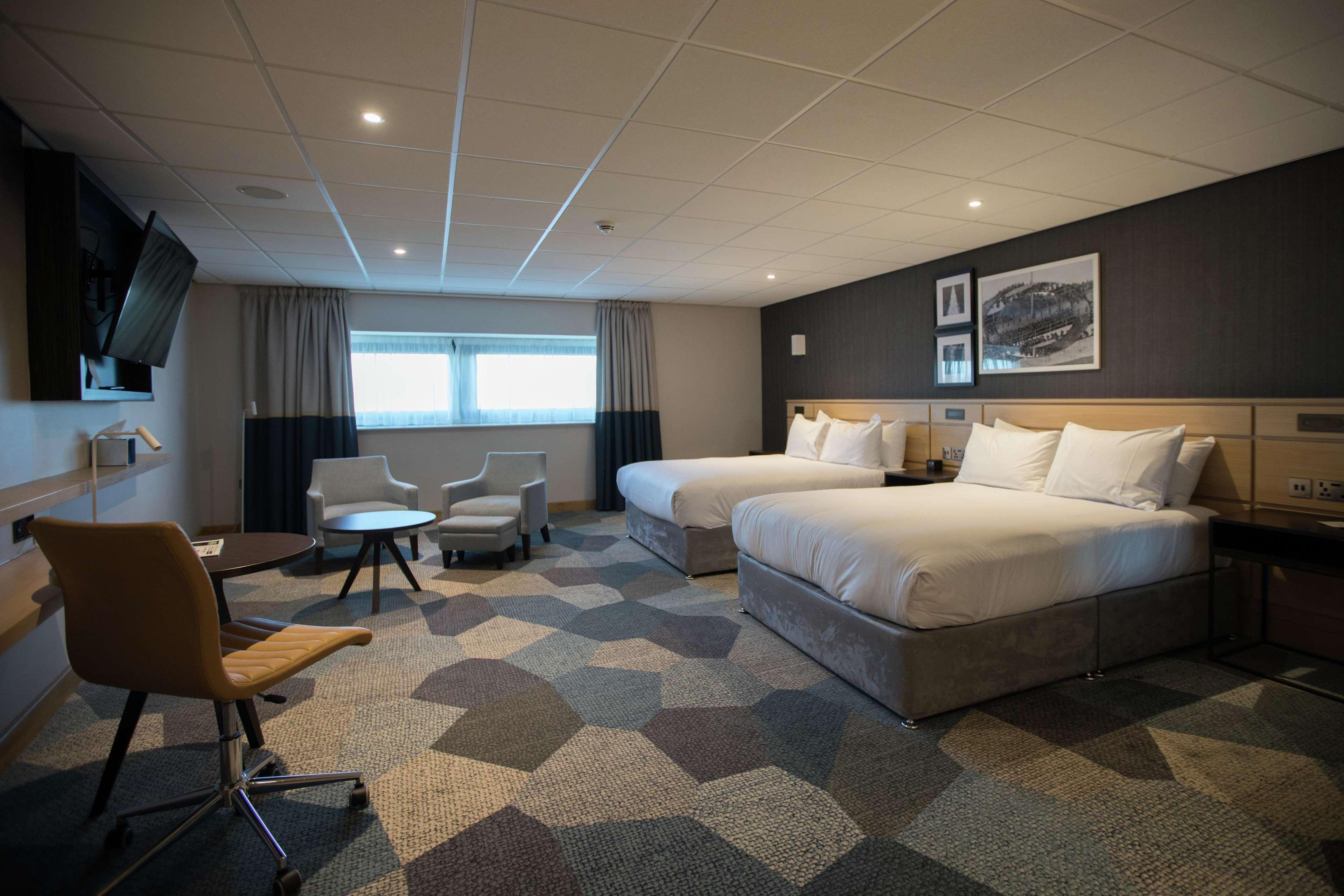 Hotel Doubletree By Hilton Coventry Building Society Arena Exterior foto