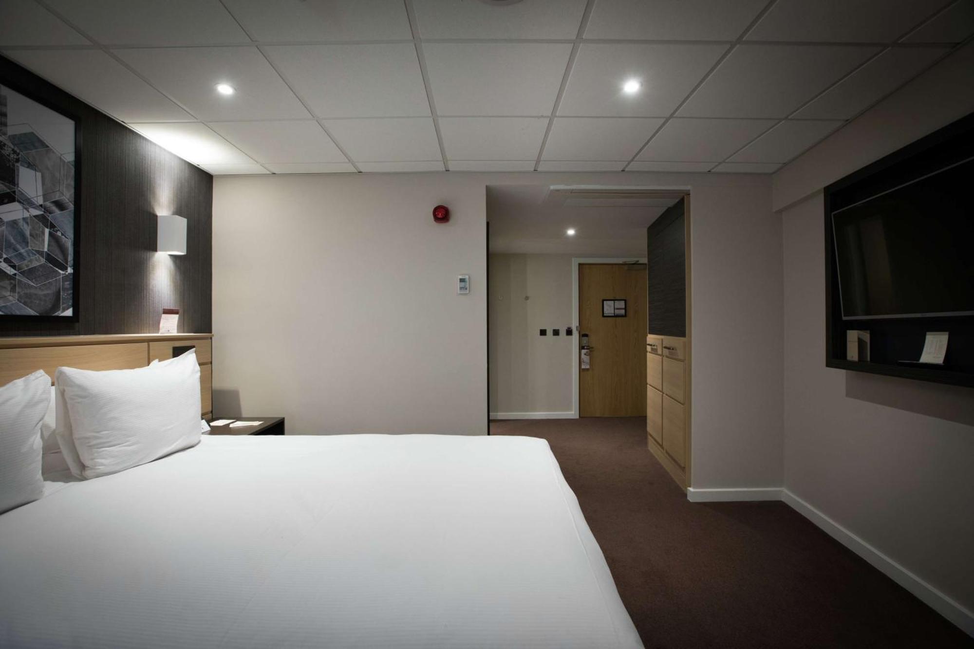 Hotel Doubletree By Hilton Coventry Building Society Arena Exterior foto