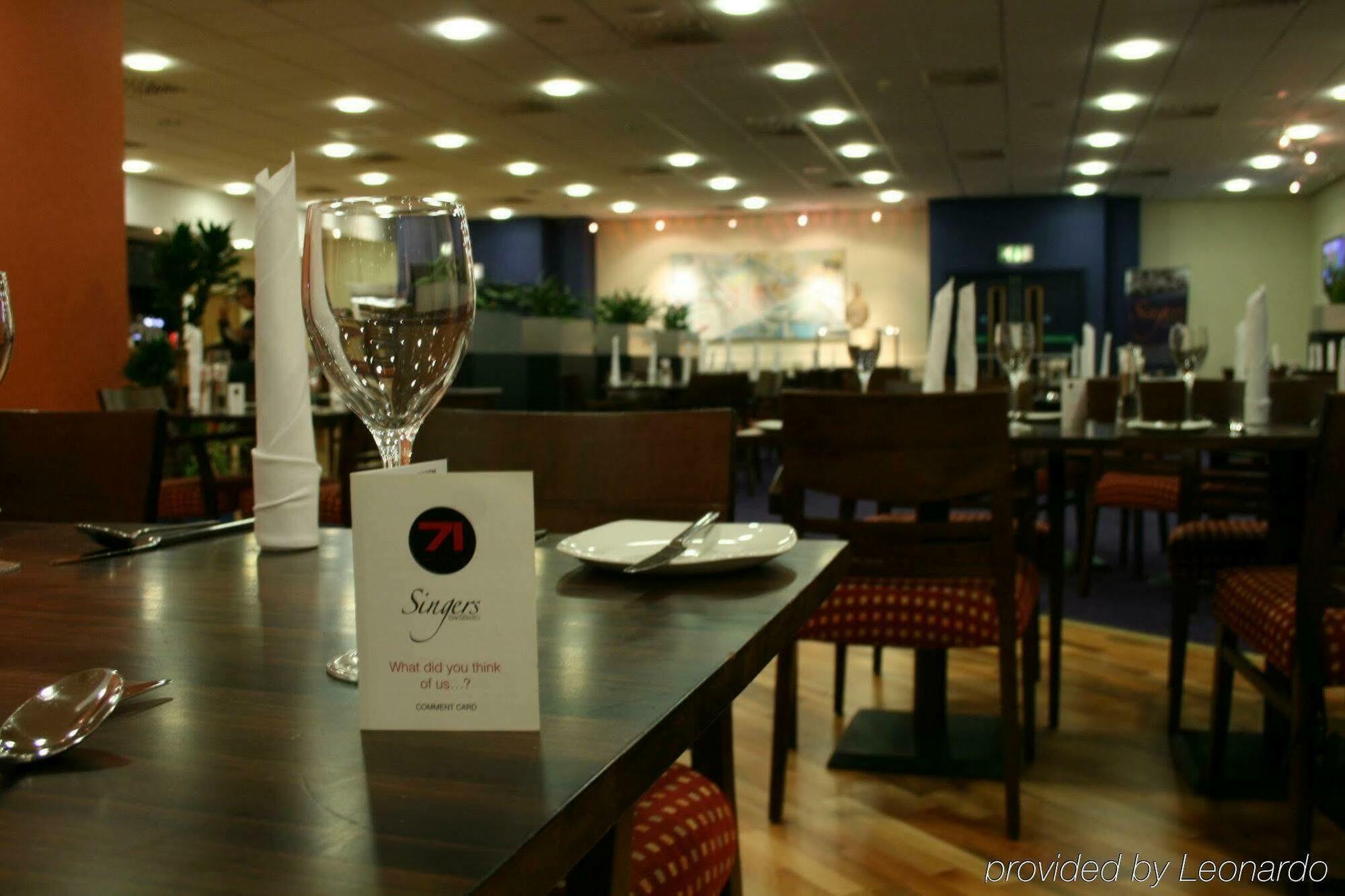 Hotel Doubletree By Hilton Coventry Building Society Arena Exterior foto